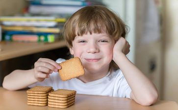 幼儿园烤饼干教案6篇
