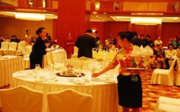 2024年餐饮部年终工作总结参考6篇