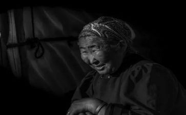 慈祥的笑作文400字6篇