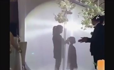 中国十大感动人物作文素材及事迹7篇