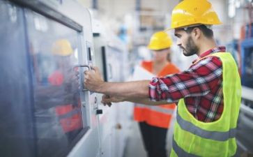 技师述职报告工人技师述职报告8篇