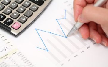 女会计述职报告通用6篇