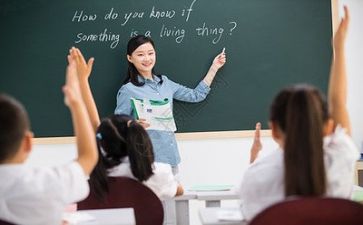 教师月工作总结和反思精选7篇