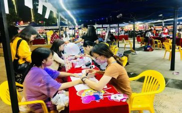 逛集市的作文6篇