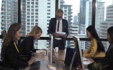 医院领导个人总结8篇