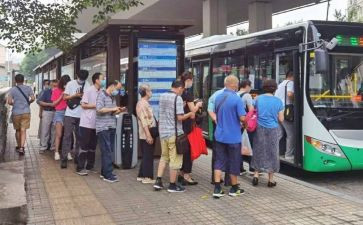《我会排队》小班教案6篇