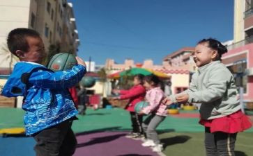 幼儿园抛接球教案8篇