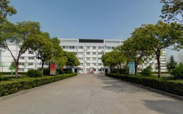 我爱我的校园的演讲稿8篇