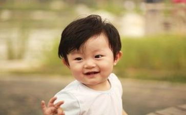 小孩与鹰观后感7篇