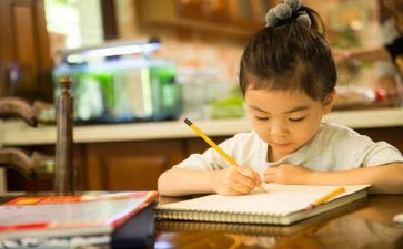 四年级仿写作文400字7篇