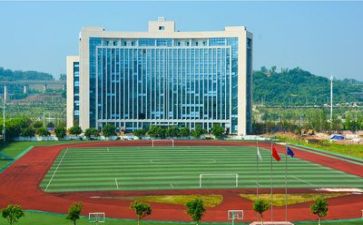 2024学校年终工作总结8篇