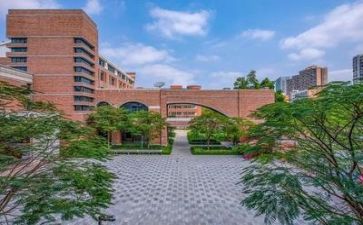 关于学校情的作文优秀7篇