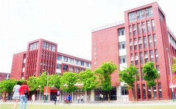 在学校演讲稿推荐5篇